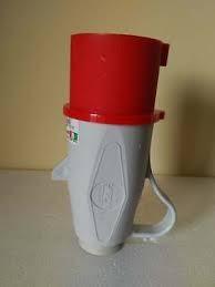 Spina industriale f 380 v ip44