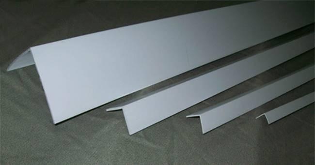 Paraspigolo liscio satinato mm 30x30 mt 2